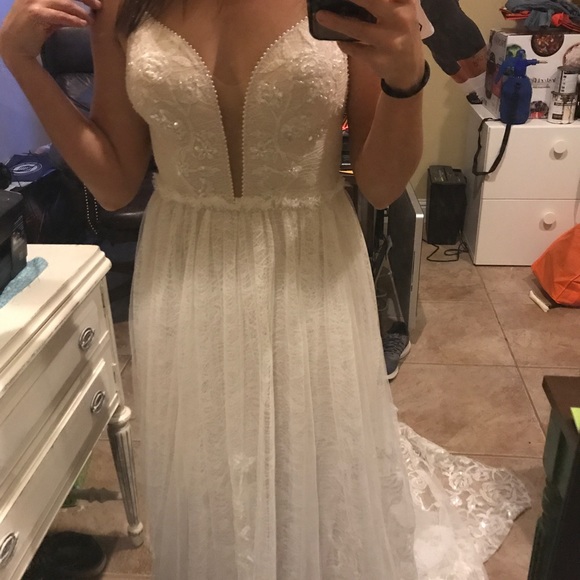 Chic Nostalgia Selene Wedding Dress - Picture 3 of 9